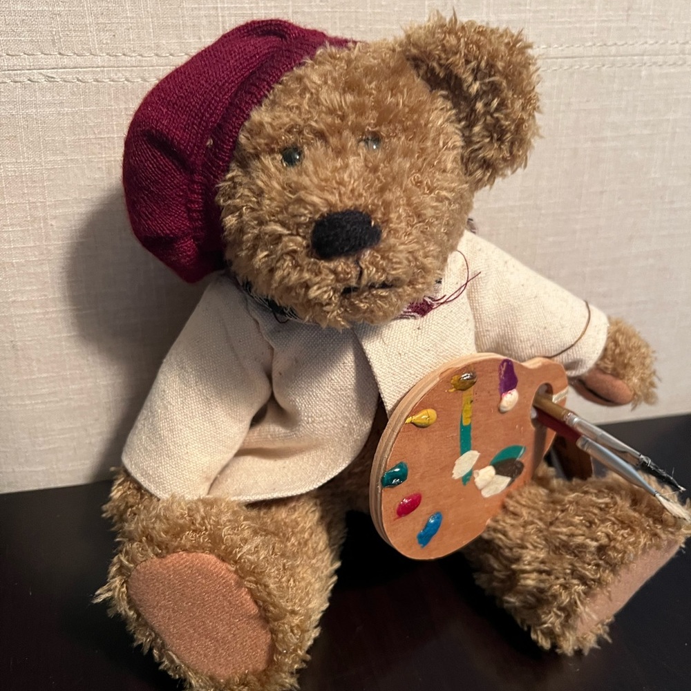 Tender Hearted collectible Bear.